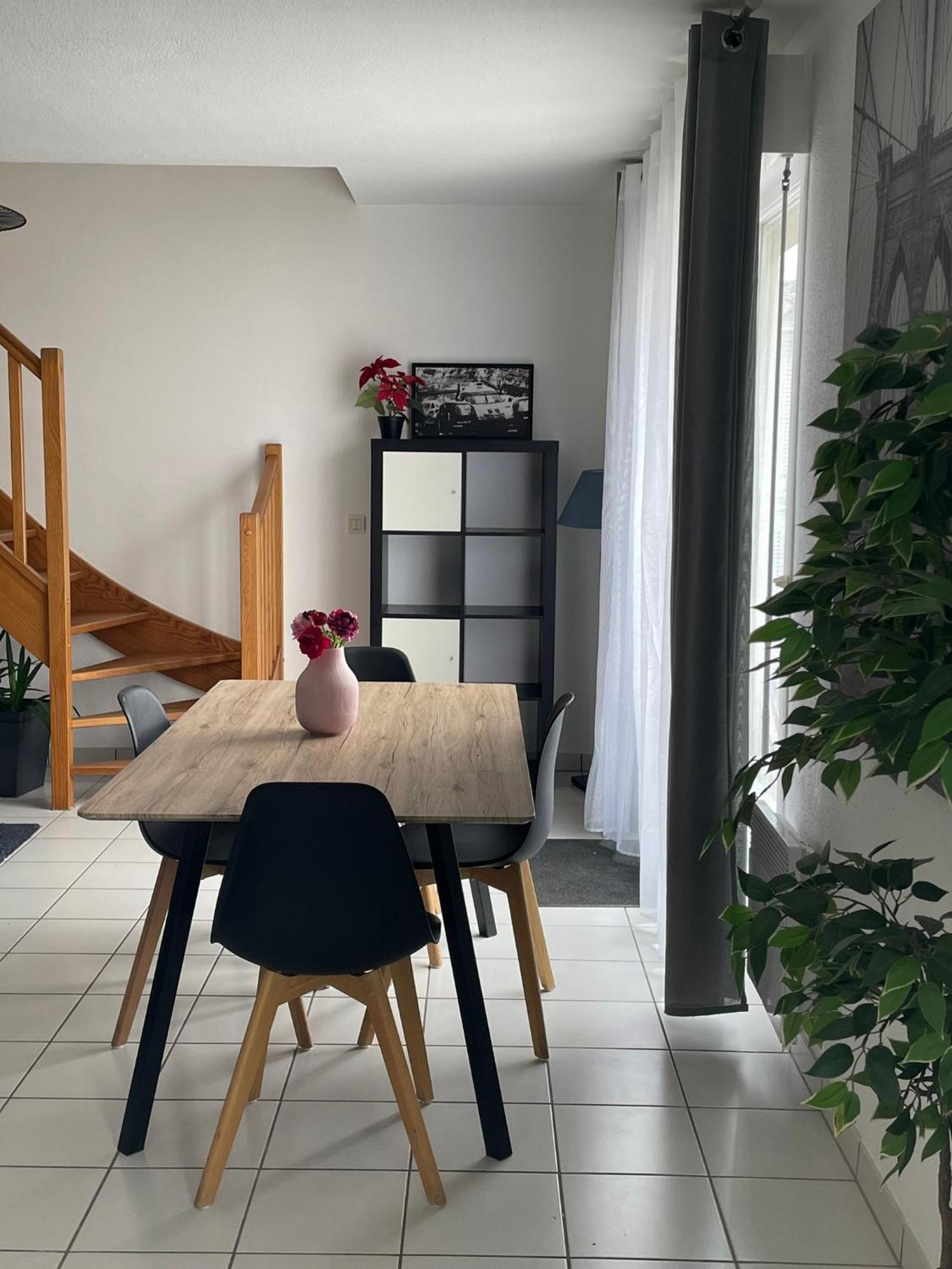 Gare Family Home Laval  Luaran gambar